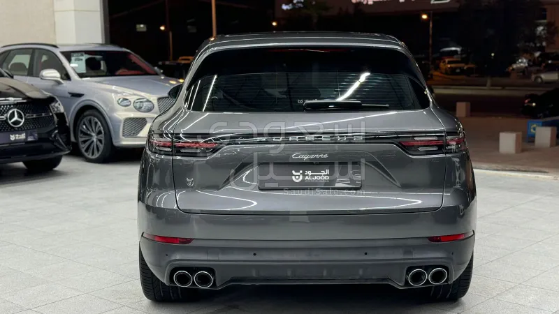 2023 Porsche Cayenne