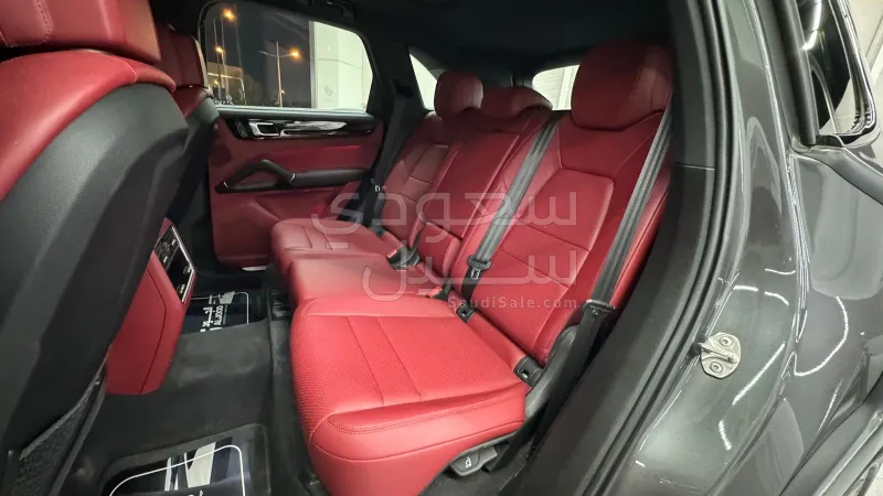 2023 Porsche Cayenne