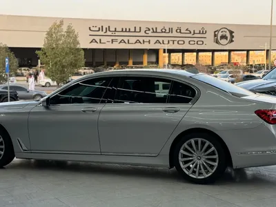 2016 بي ام دبليو الفئة السابعة 730 إل أي