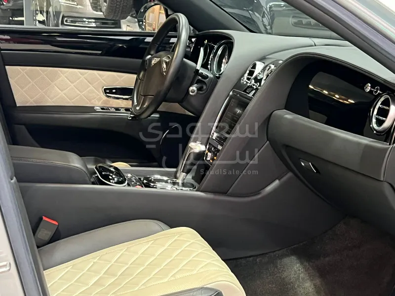 2017 Bentley Continental Flying Spur
