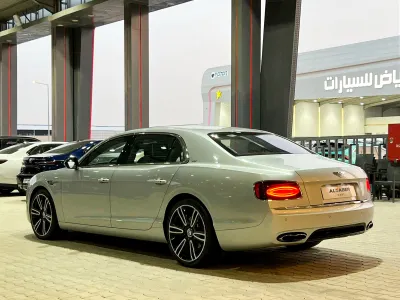 2017 Bentley Continental Flying Spur