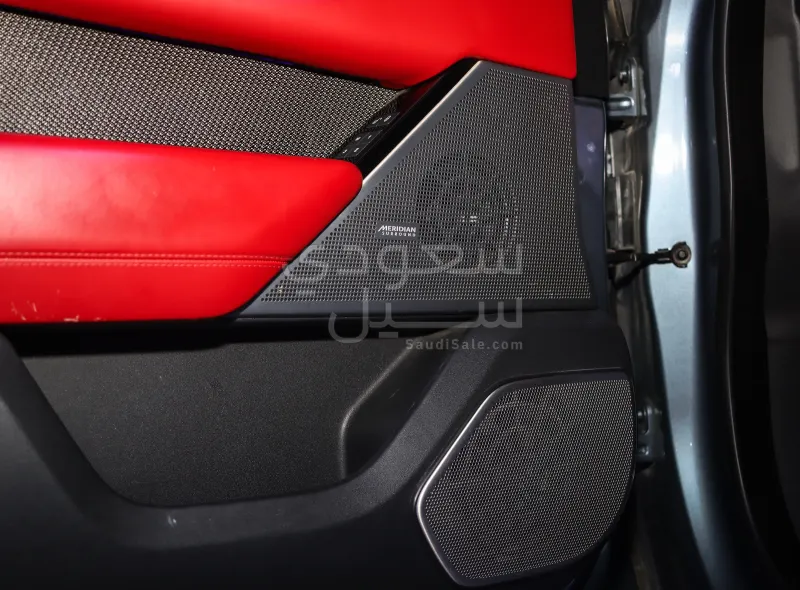 2020 Land Rover Range Rover Velar SV