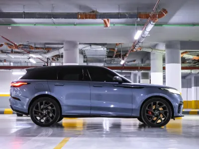 2020 Land Rover Range Rover Velar SV