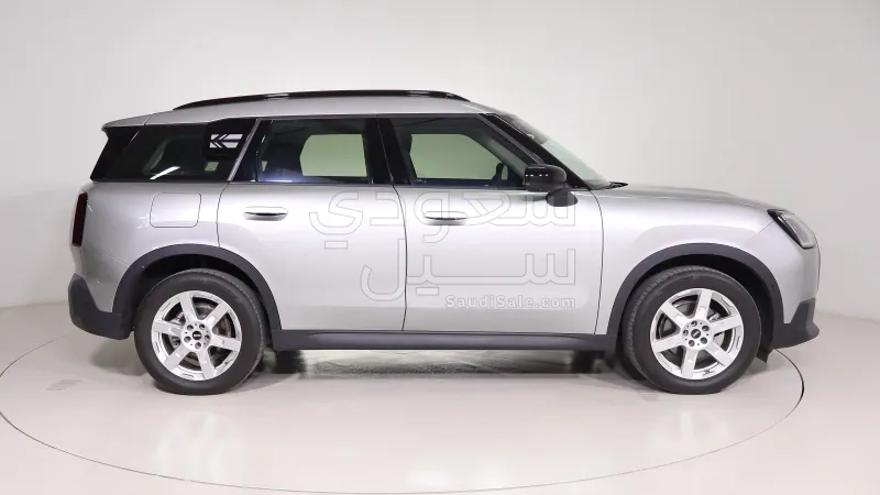 2024 Mini Country Man