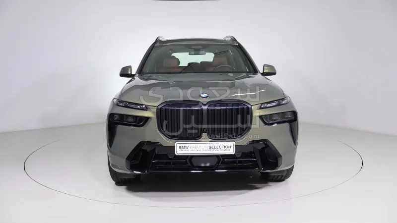 2025 BMW X Series 7 M kit