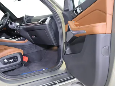 2025 BMW X Series 7 M kit