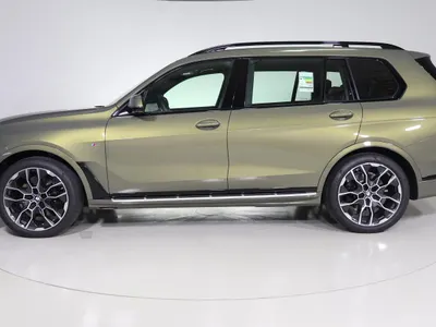 2025 BMW X Series 7 M kit