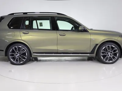 2025 BMW X Series 7 M kit