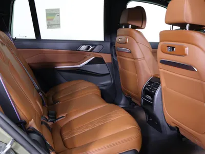 2025 BMW X Series 7 M kit
