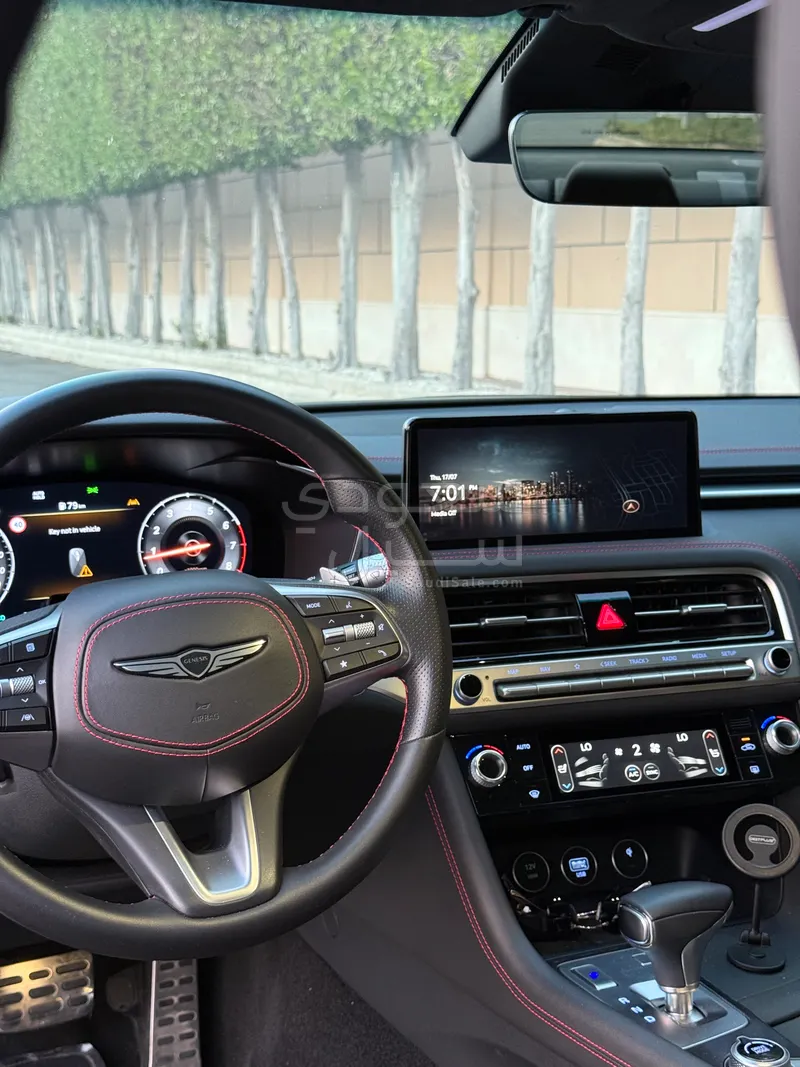 2024 Genesis G 70