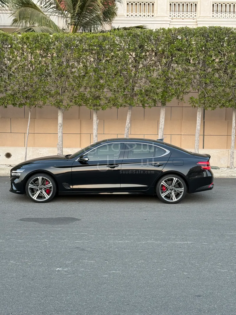 2024 Genesis G 70