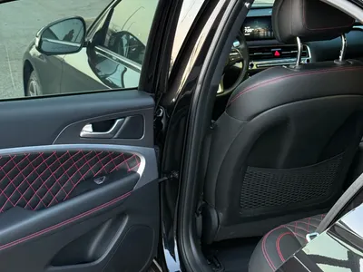 2024 Genesis G 70