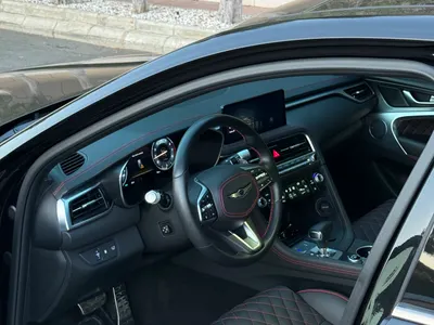 2024 Genesis G 70
