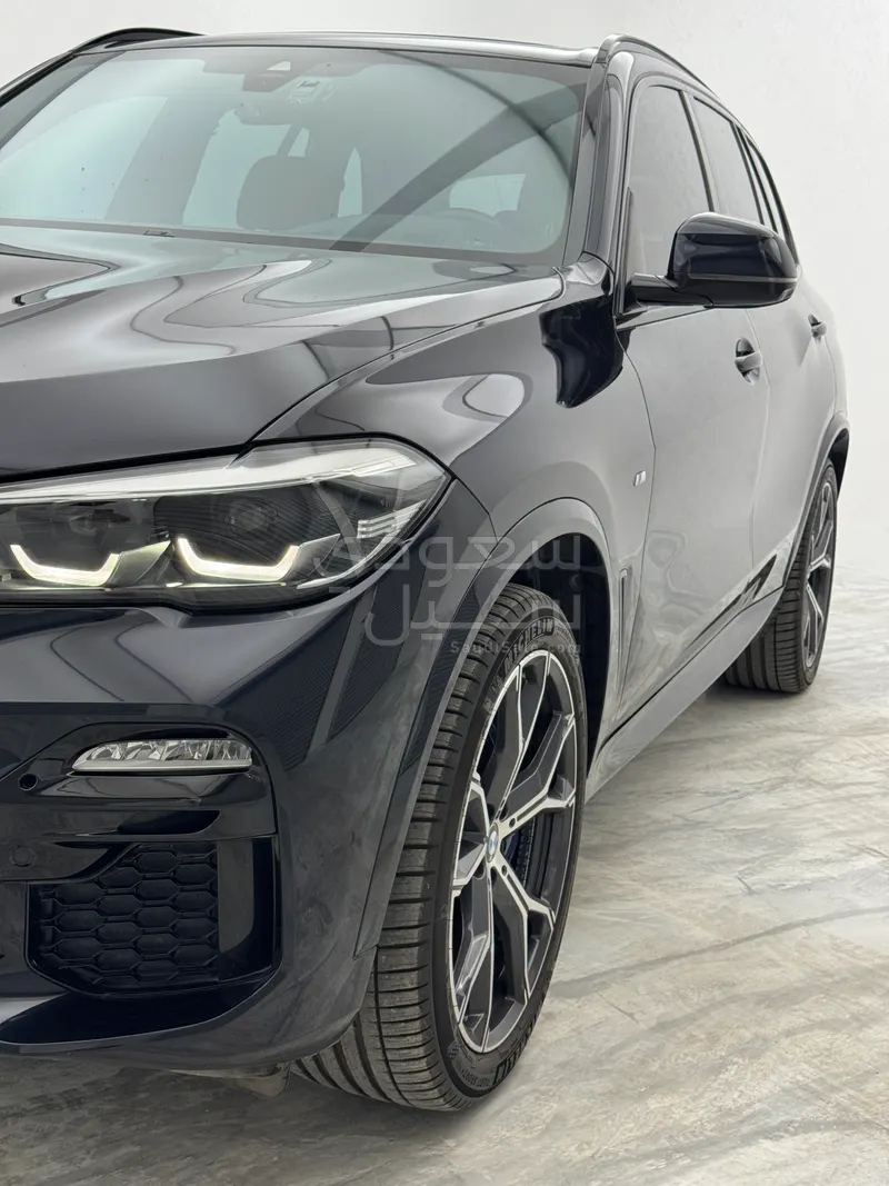 2021 BMW X Series 5 M