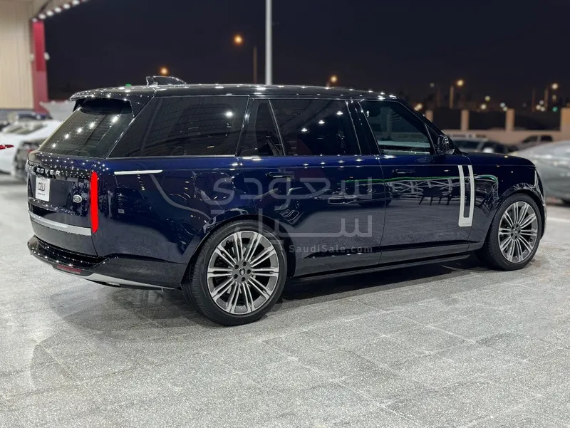2023 لاند روفر رينج روفر اوتوبيوغرافي