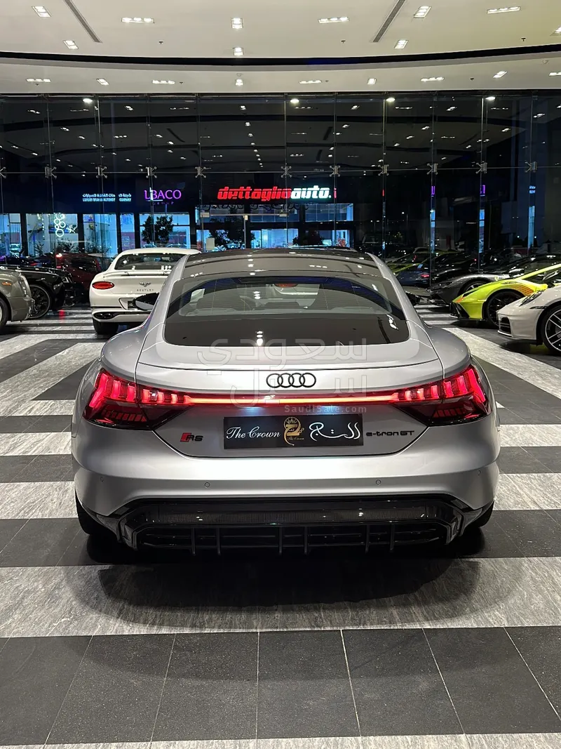 2023 Audi e-tron GT quattro