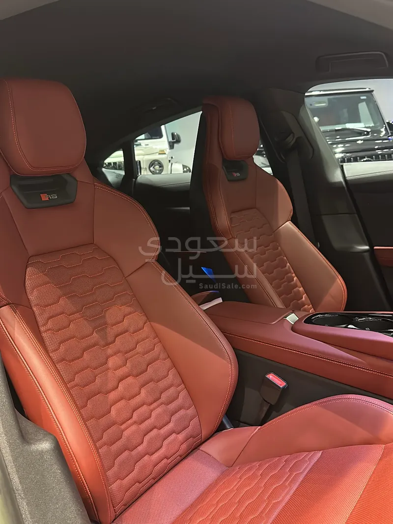2023 Audi e-tron GT quattro