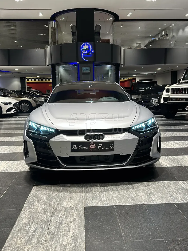 2023 Audi e-tron GT quattro