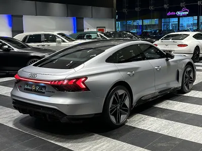 2023 Audi e-tron GT quattro