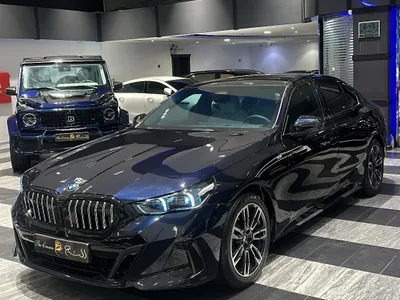 2025 BMW 5 Series 520i Mkit