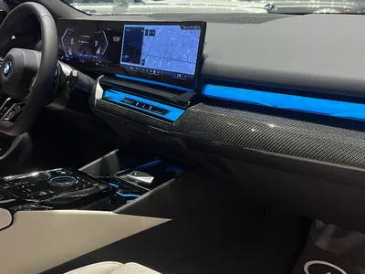 2025 BMW 5 Series 520i Mkit