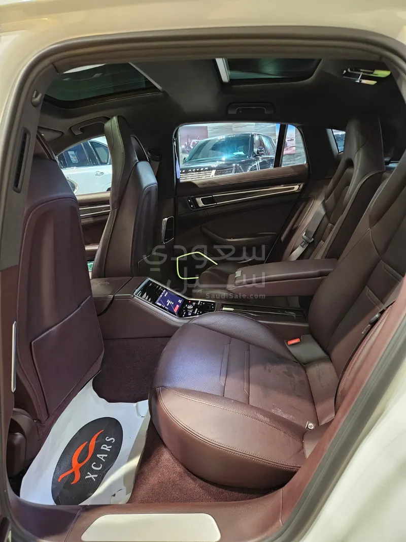 2018 Porsche Panamera