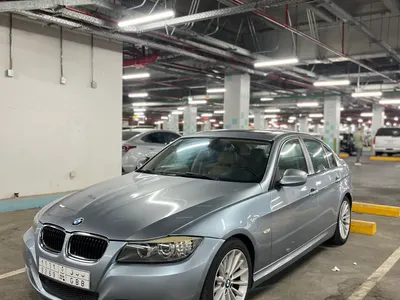 2011 BMW 3 Series 320i