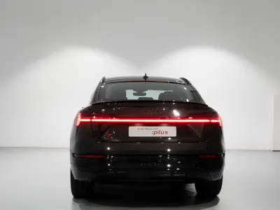 2023 اودي إي ترون سبورت باك اس لاين 55 كواترو