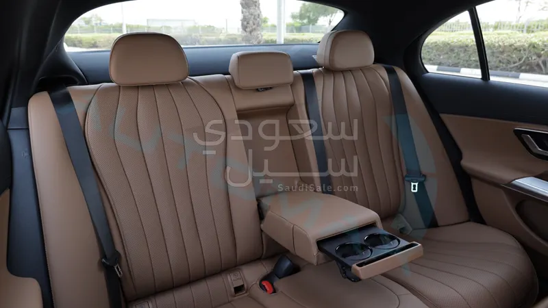 2025 مرسيدس - بنز إي 200 أي إم جي