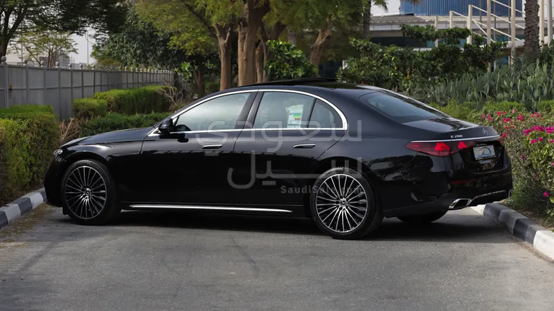 2025 Mercedes-Benz E 200 AMG