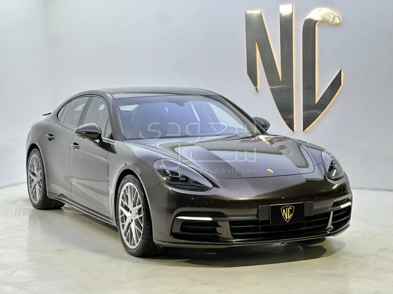 2020 Porsche Panamera