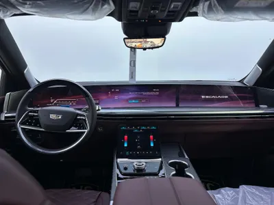 2025 Cadillac Escalade Platinum