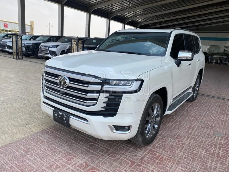 2024 Toyota Land Cruiser VX
