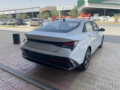 2025 Hyundai Elantra