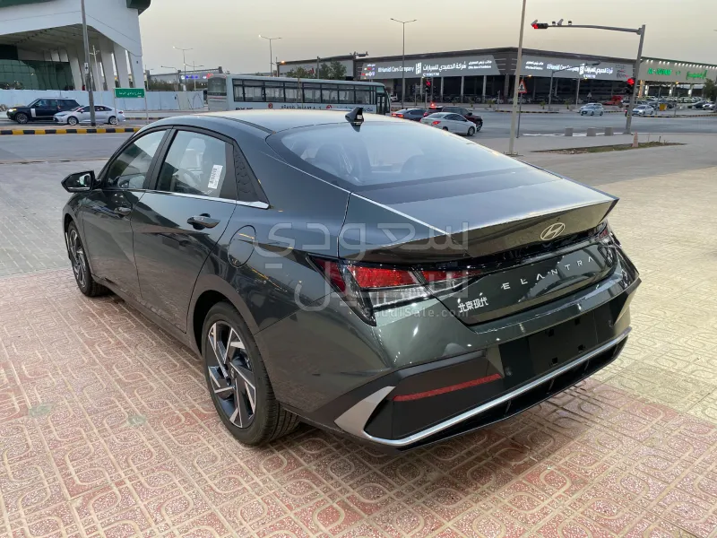 2025 Hyundai Elantra