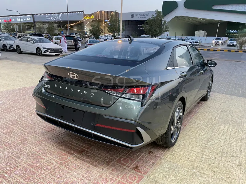 2025 Hyundai Elantra