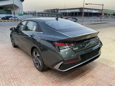 2025 Hyundai Elantra
