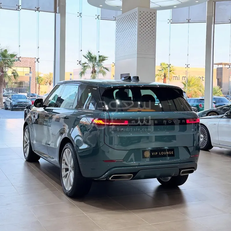 2025 Land Rover Range Rover Sport HSE