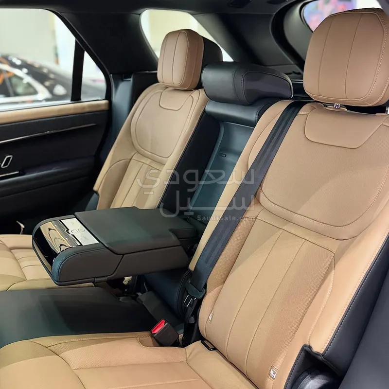 2025 Land Rover Range Rover Sport HSE