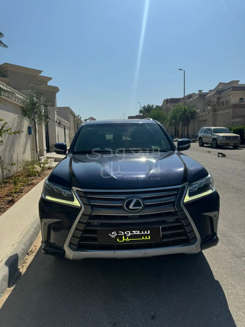 2018 Lexus LX 570