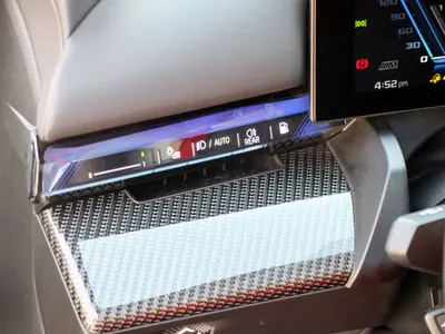 2025 بي ام دبليو الفئة ام إم 5