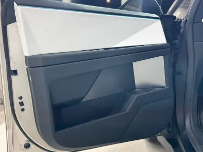 2024 Tesla cybertruck Foundation