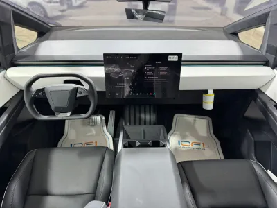 2024 Tesla cybertruck Foundation
