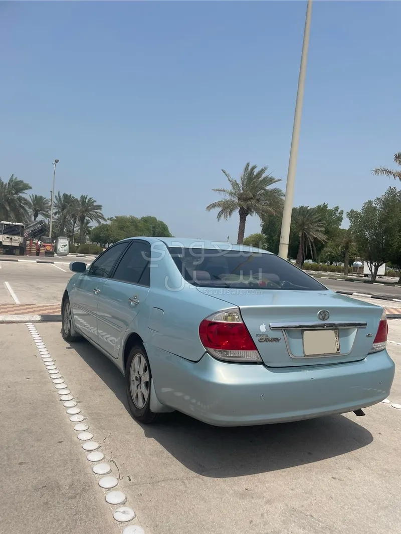 2005 تويوتا كامري جي ال اكس
