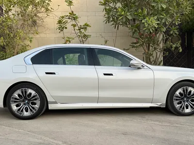 2023 BMW 7 Series 735Li