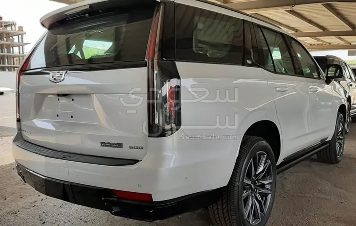 2024 كاديلاك اسكاليد بلاتينيوم