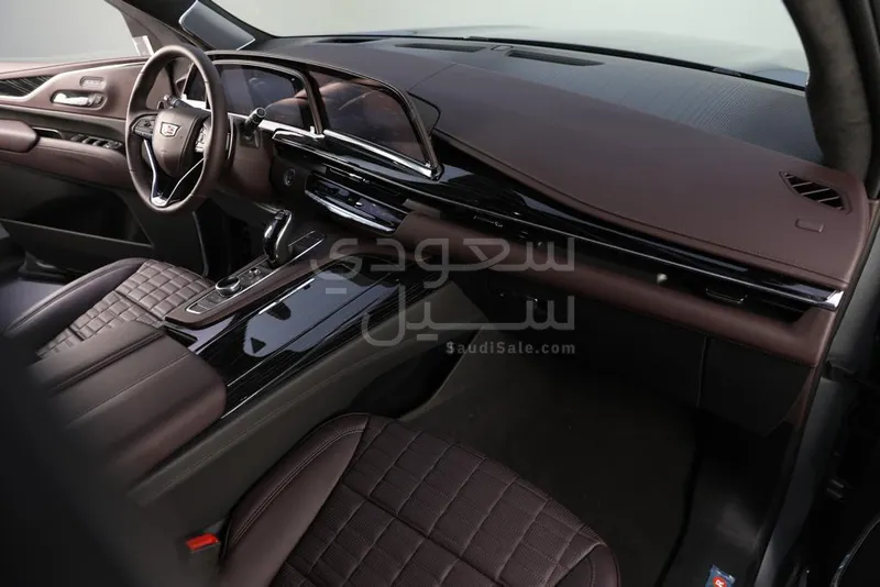 2024 كاديلاك اسكاليد بلاتينيوم