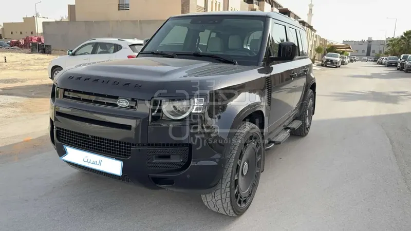 2025 لاند روفر ديفيندر اس
