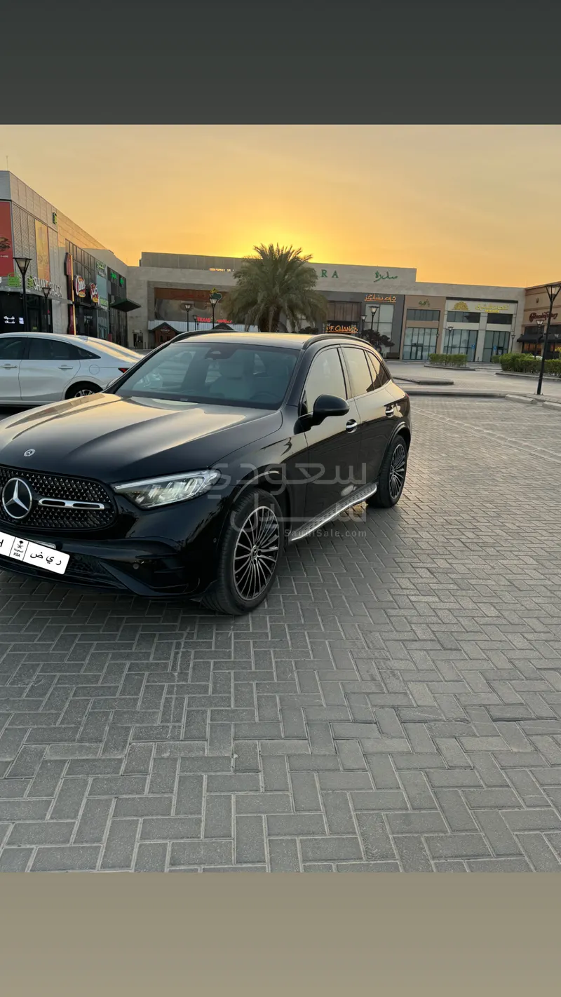 2023 Mercedes-Benz GLC 200