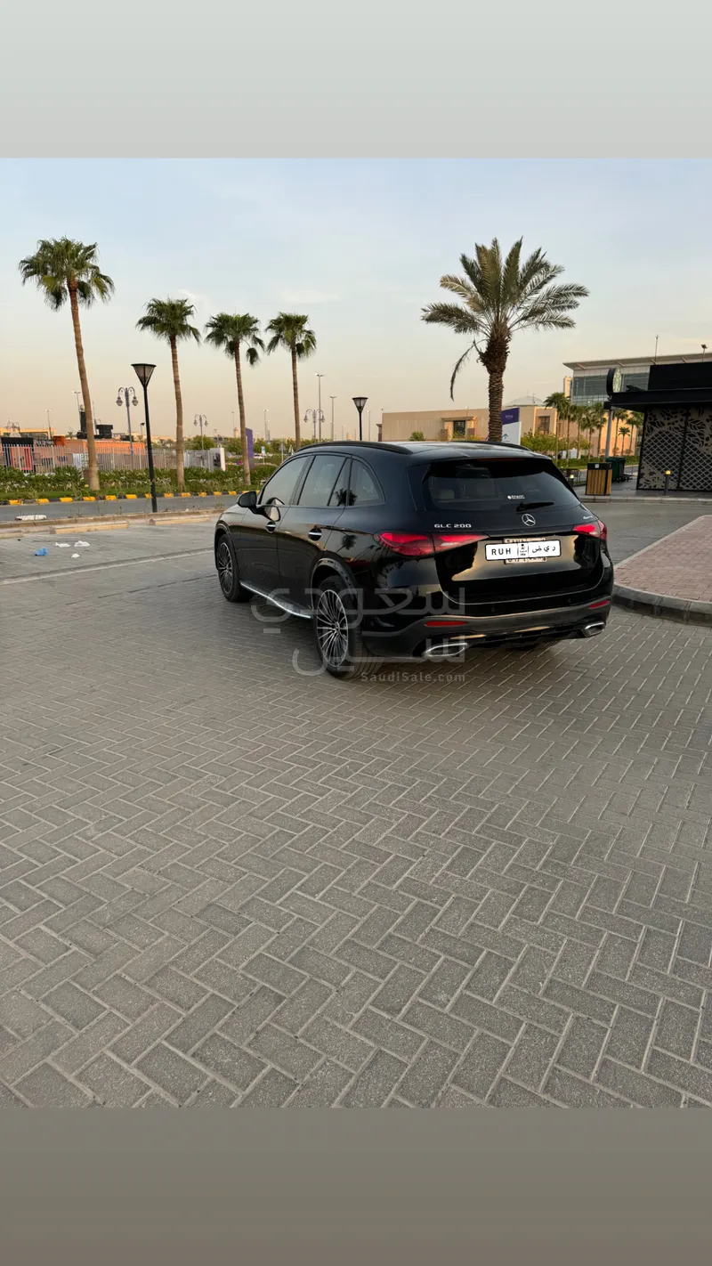 2023 Mercedes-Benz GLC 200